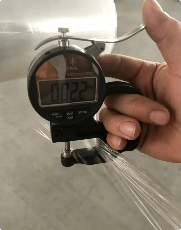 Performance comparison between virgin LLDPE and recycled stretch film